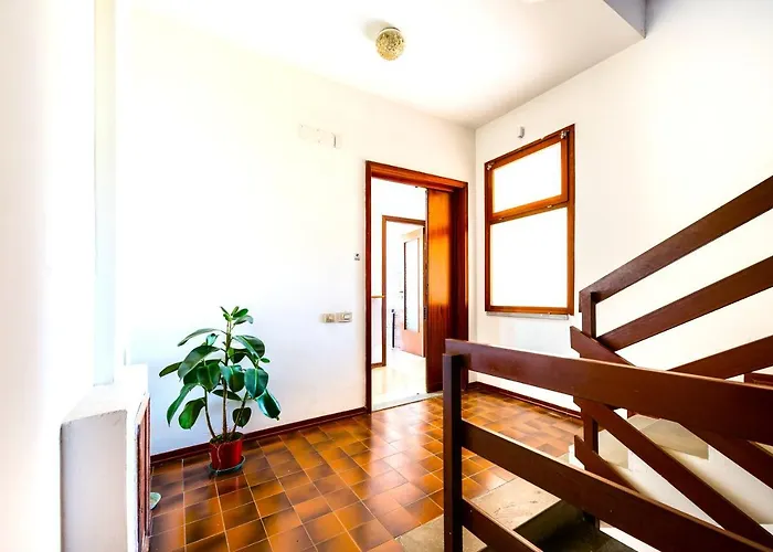 Hostly - Family Home Cisanello